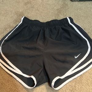 grey nike shorts